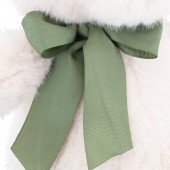 Тёпа белый с зеленым бантом